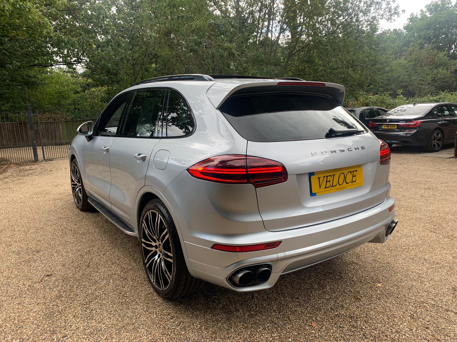 Porsche Cayenne E Hybrid Facelift