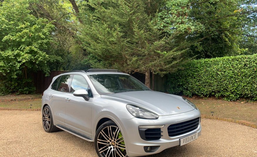 Porsche Cayenne E Hybrid Facelift