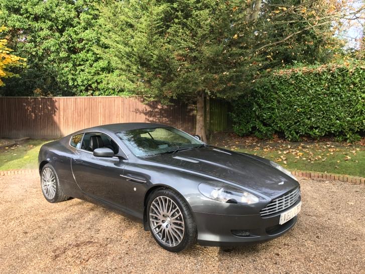 Aston Martin DB9 2010