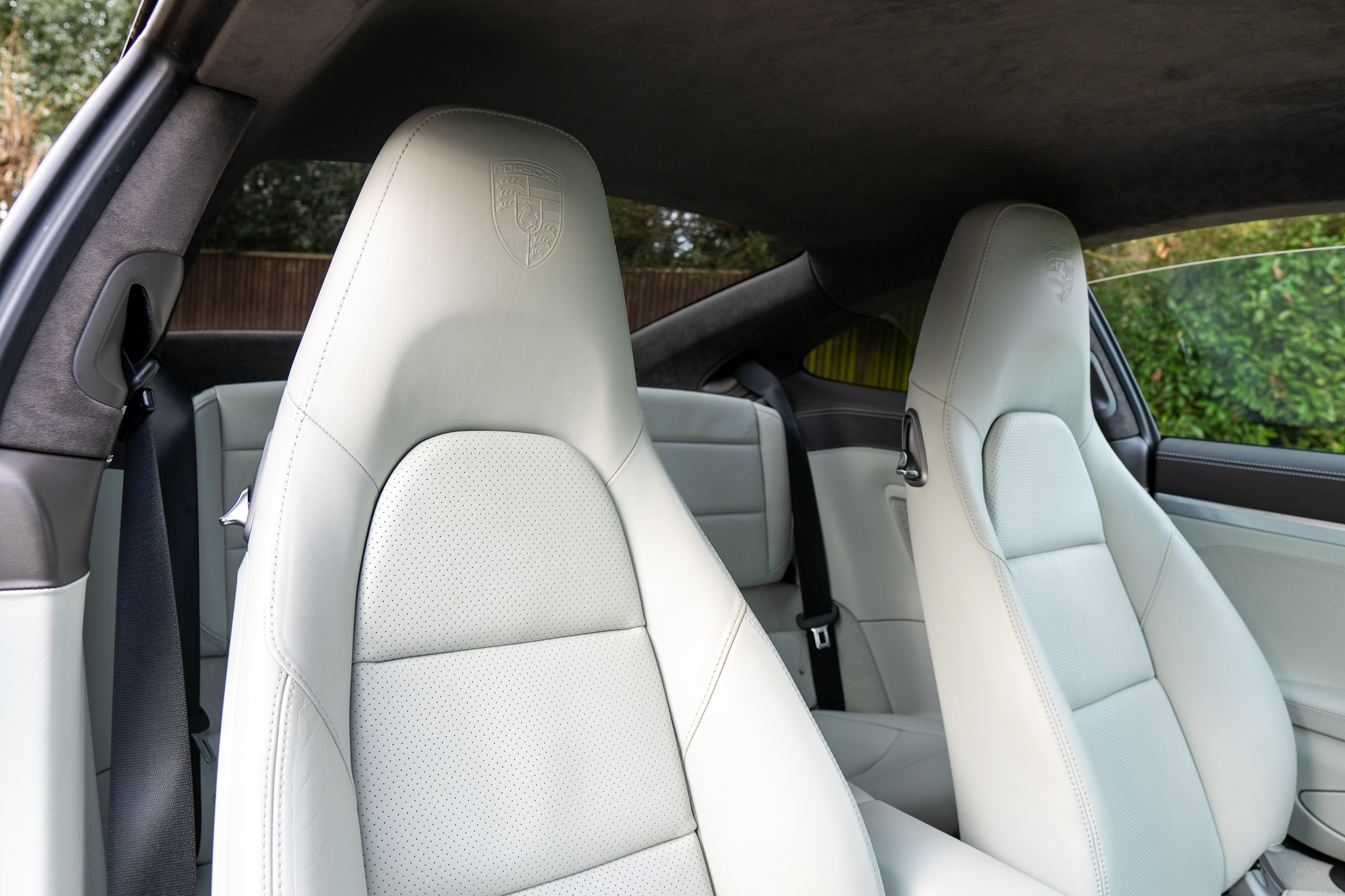 Porsche 911 Carrera 4