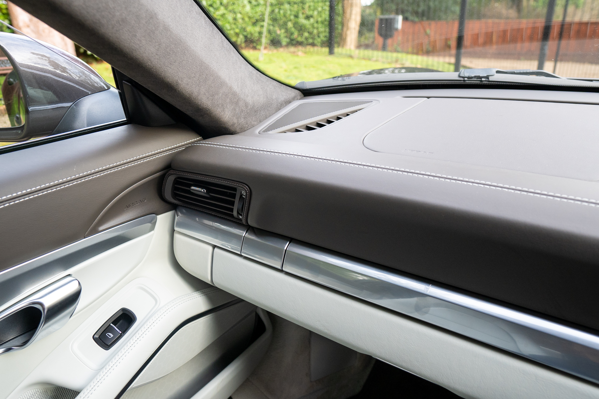 Porsche 911 Carrera 4