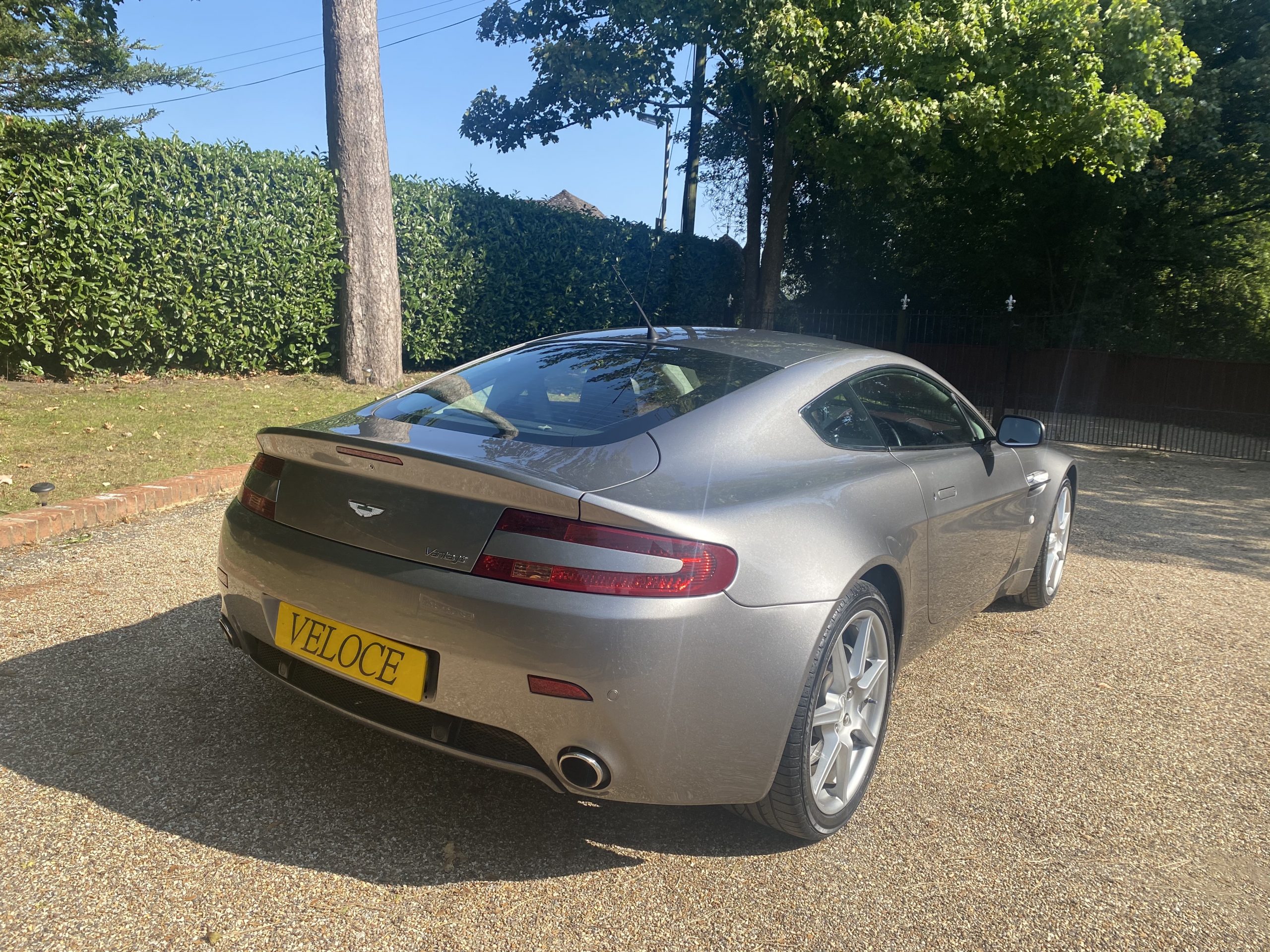 Aston Martin Vantage 2007