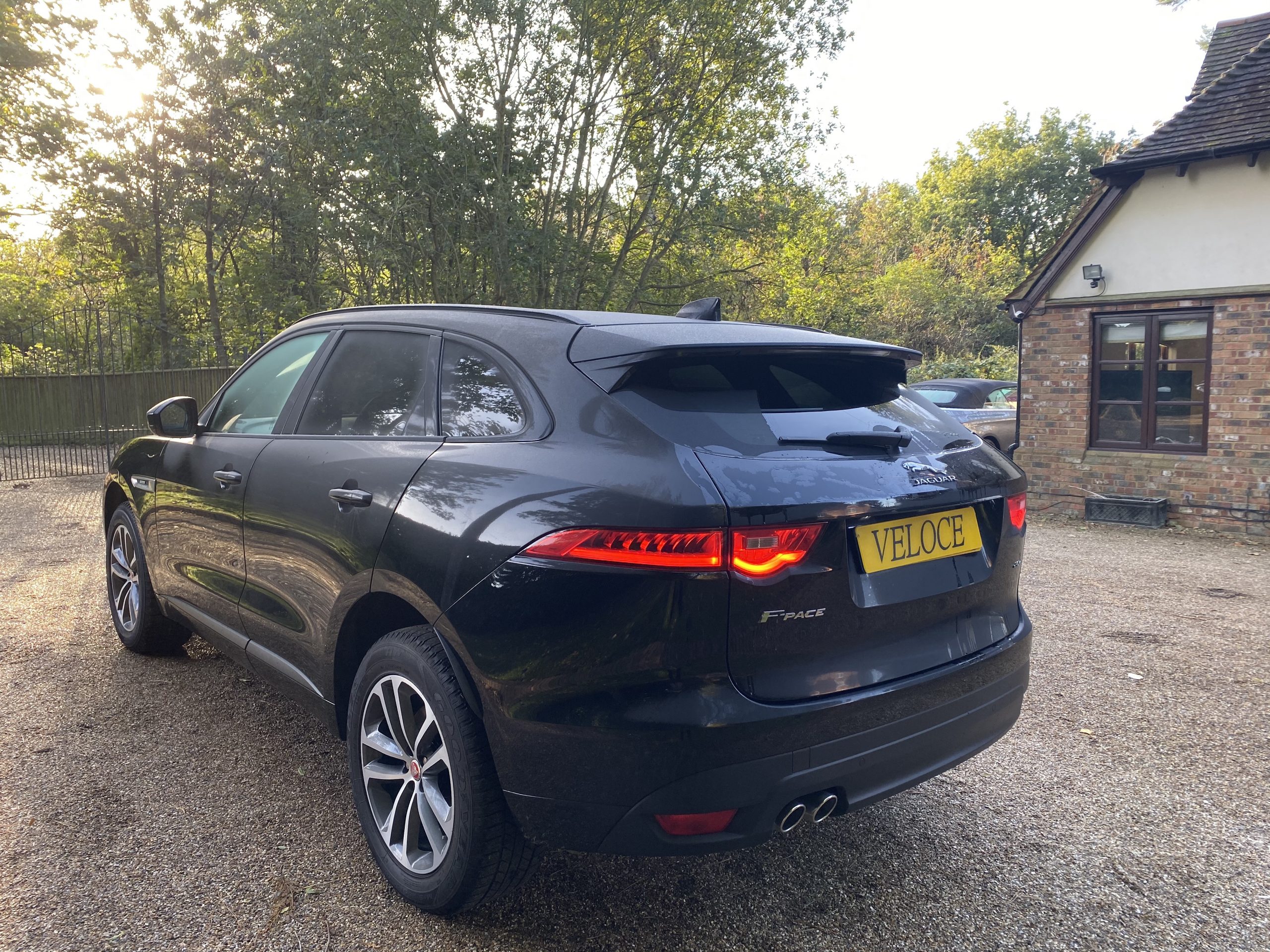 Jaguar F pace 2017 Manual