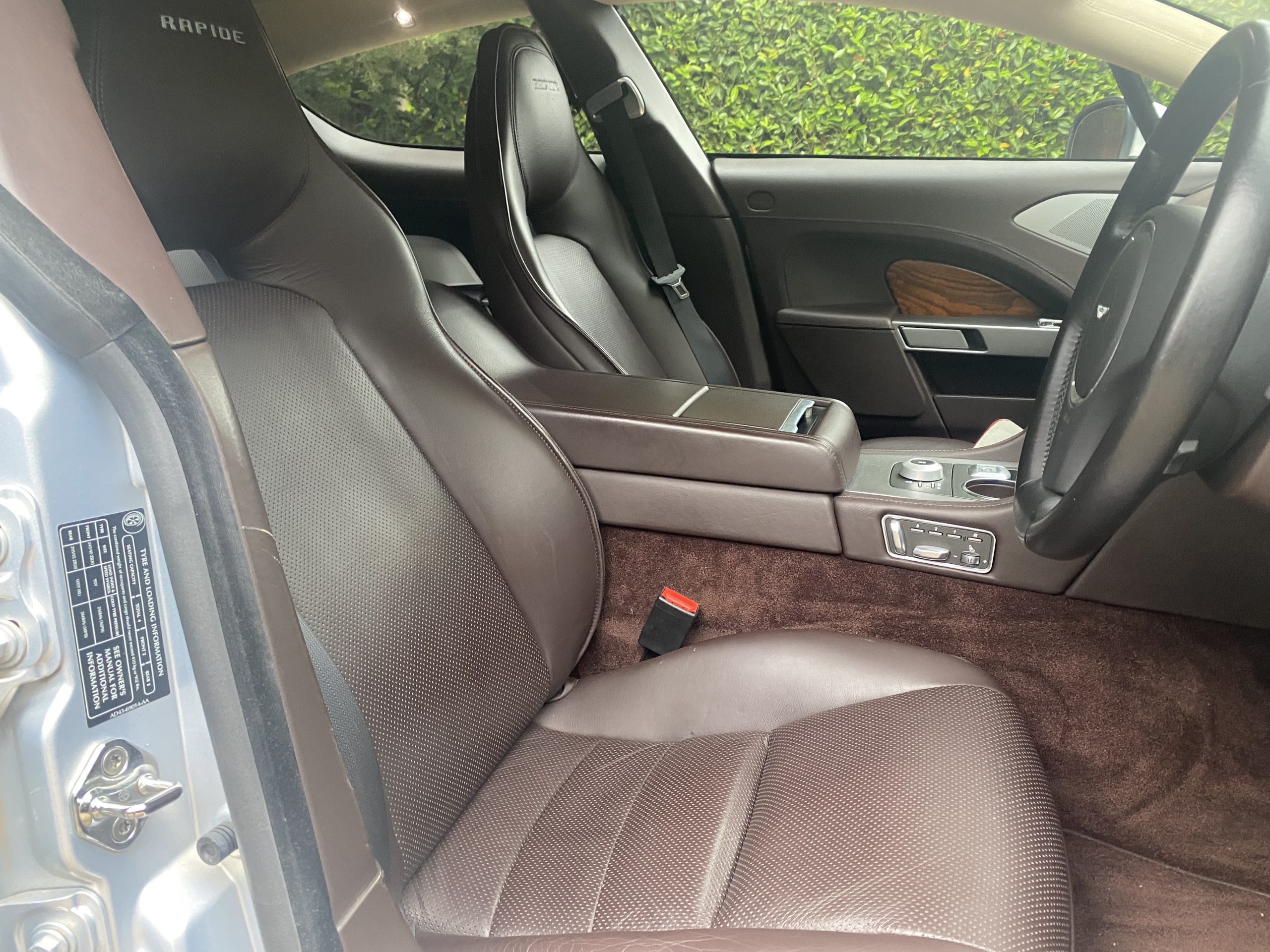 Aston Martin Rapide 2011