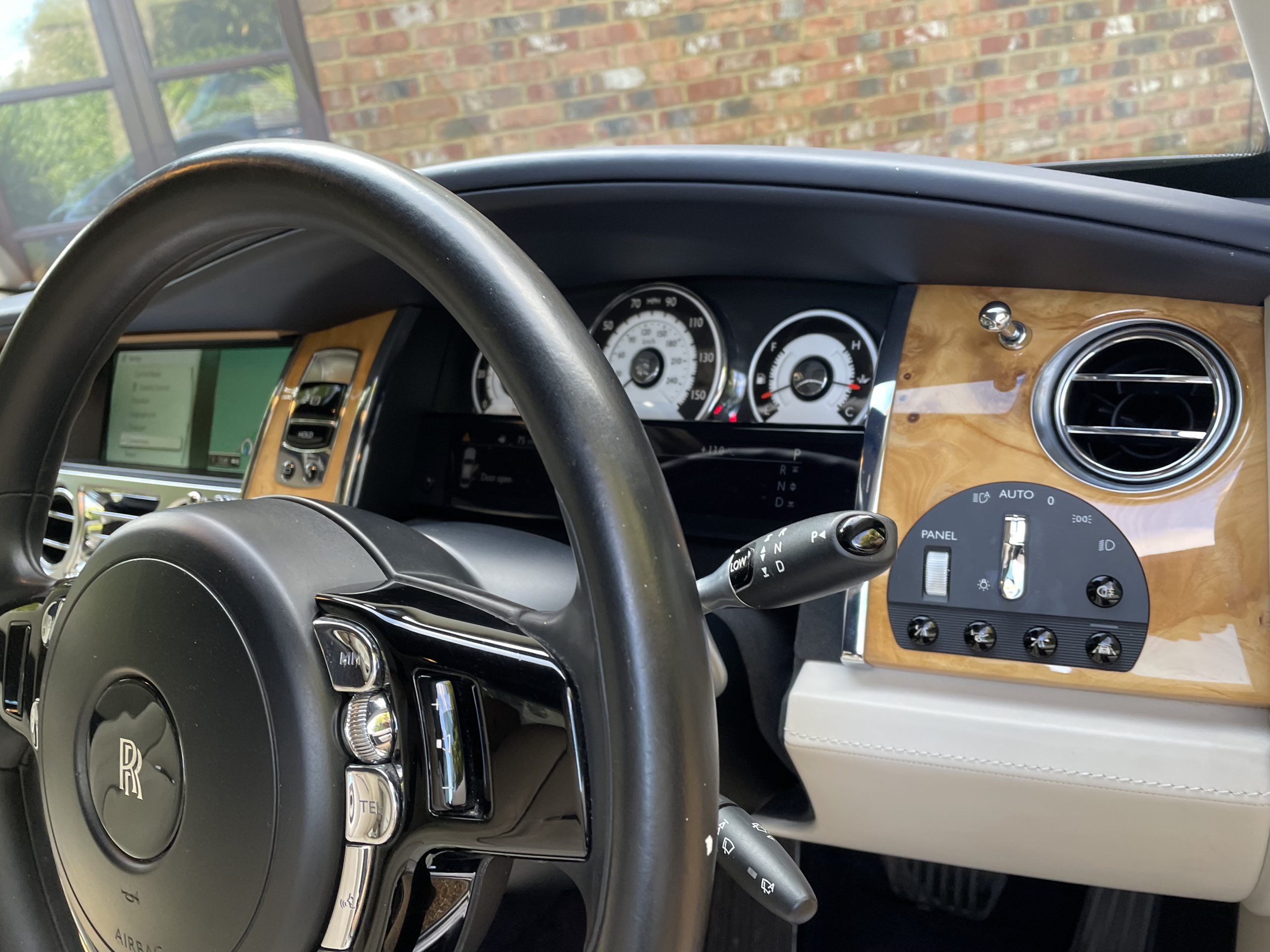 Rolls Royce Wraith Black Pack