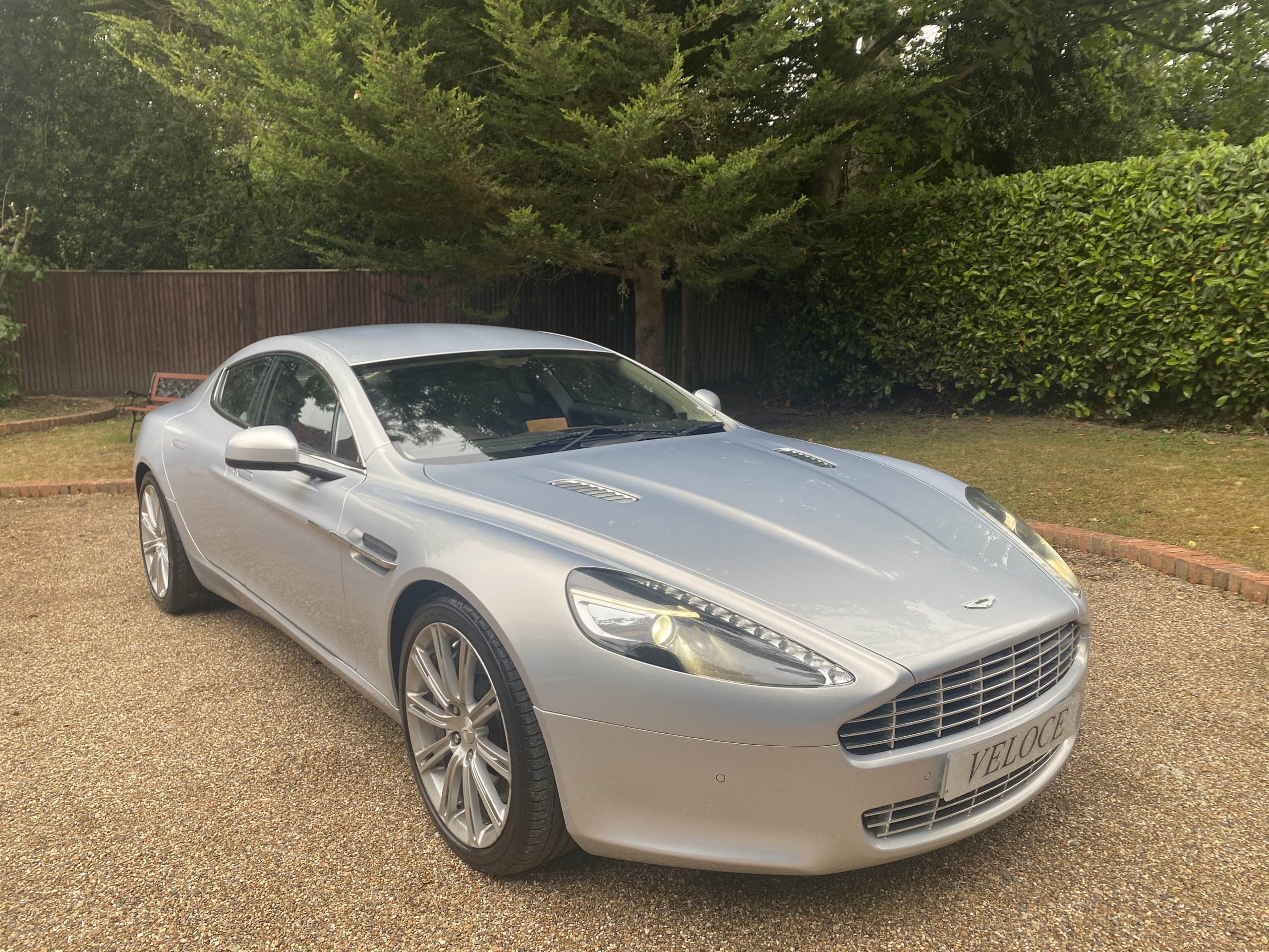 Aston Martin Rapide 2011