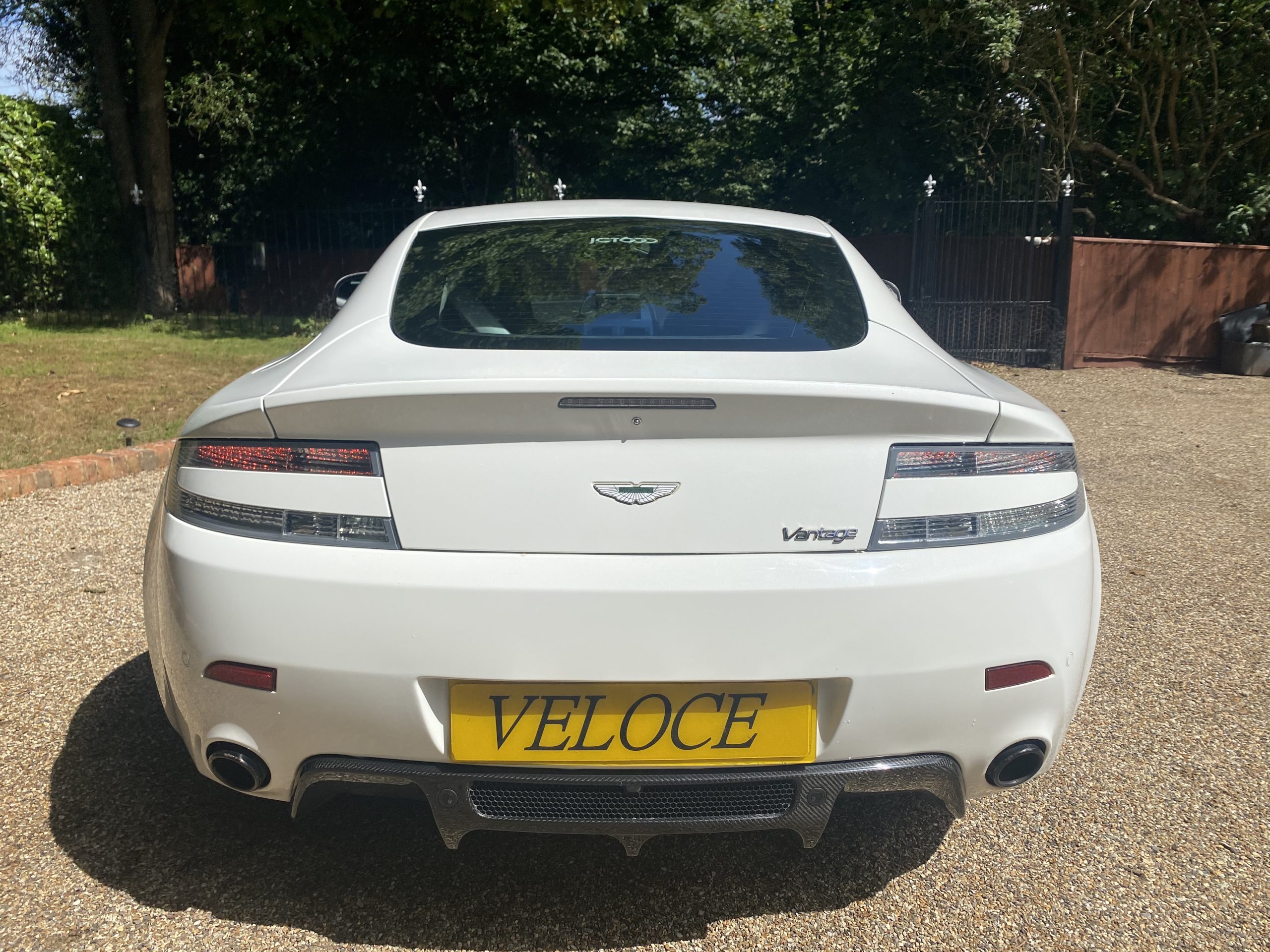 Aston Martin Vantage N420