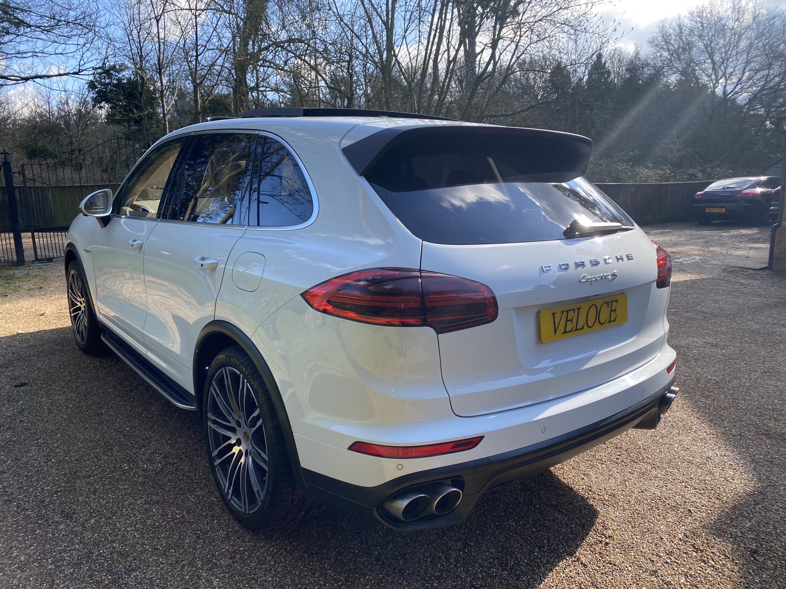 Porsche Cayenne Hybrid 2016