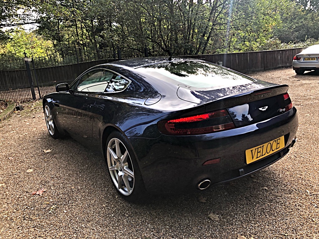 Aston Martin Vantage Sportshift – Veloce Autos